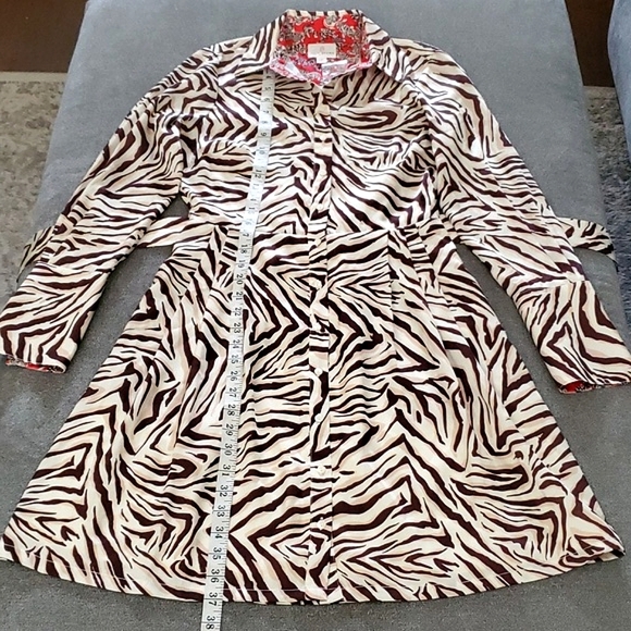 🆕️ Julie Brown Rizzo Animal Print Long Sleeve Button Down Dress SIZE: 4 - Picture 12 of 16